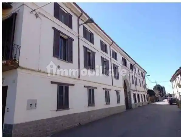 Appartamento in vendita a Sannazzaro de' Burgondi