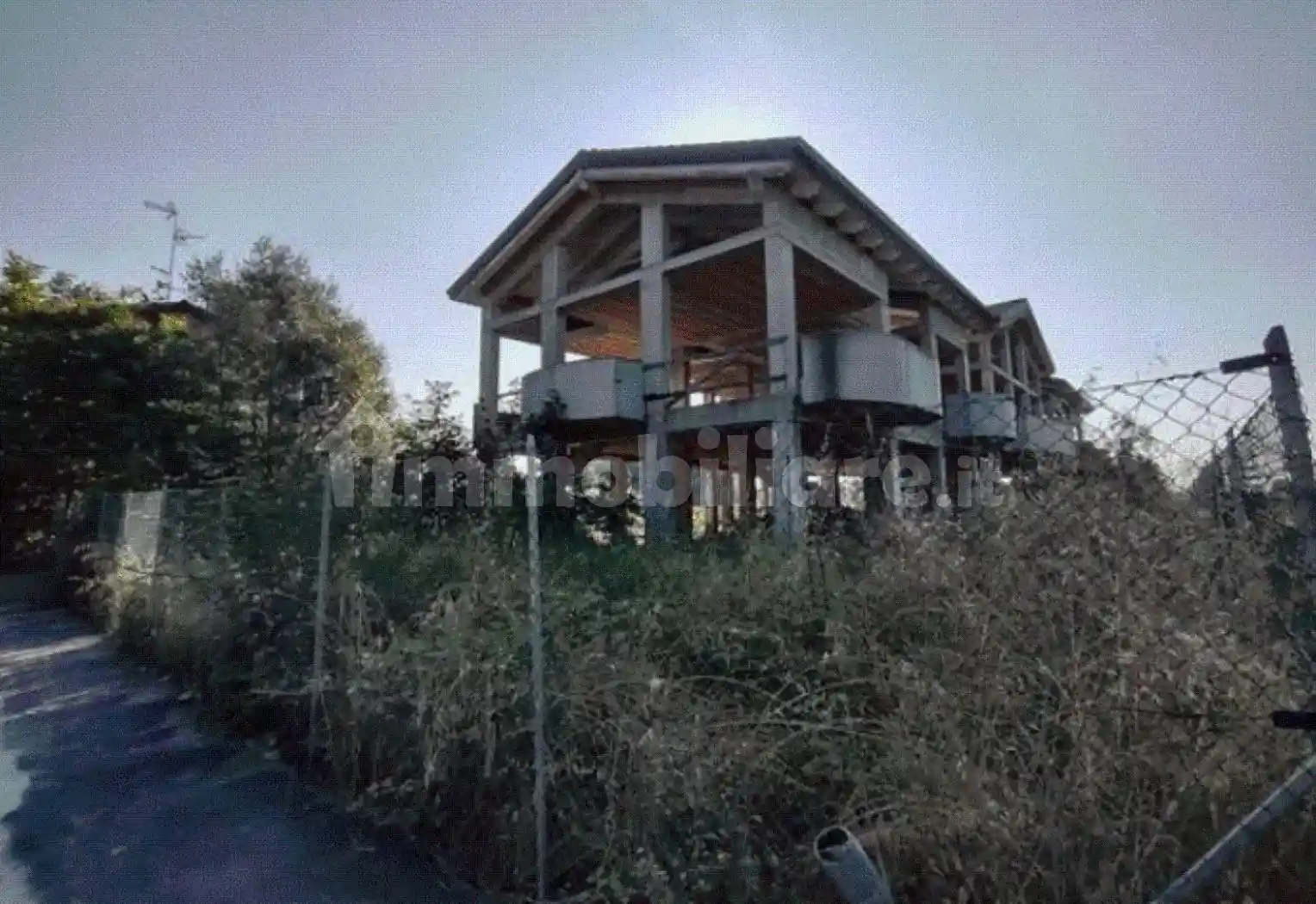 Palazzo - Stabile in vendita a Forlì