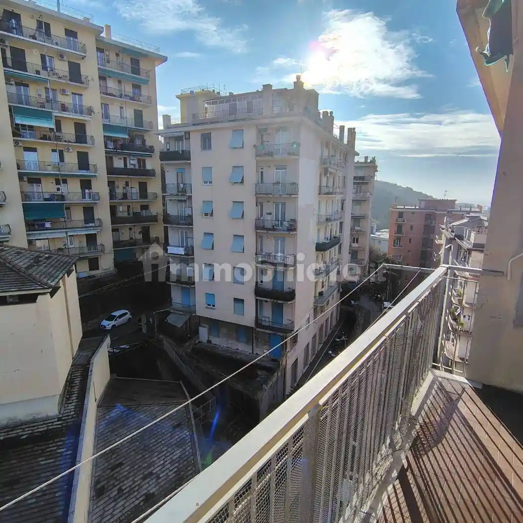 Appartamento in vendita a Genova