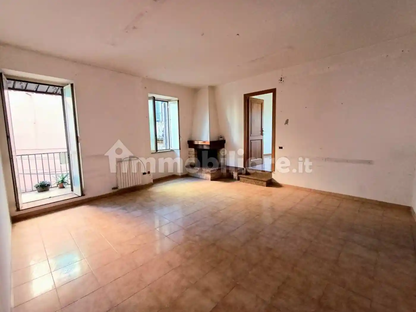 Appartamento in vendita a Caprarola