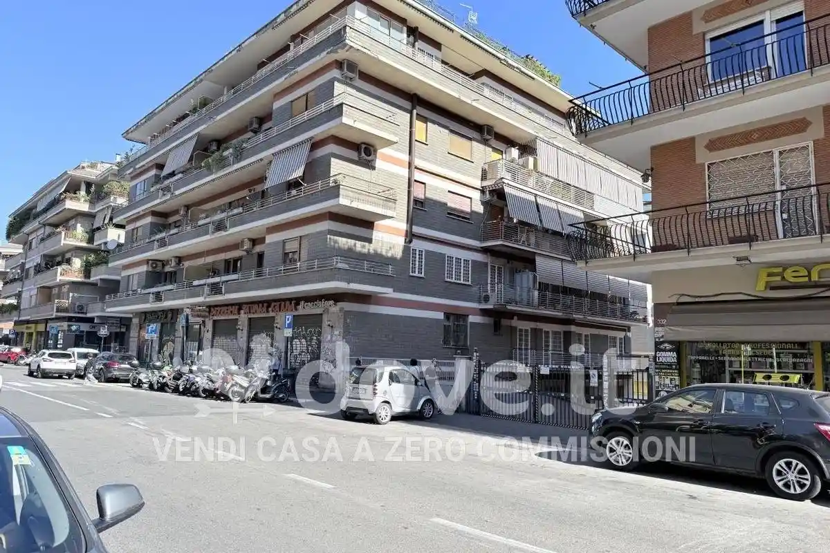 Appartamento in vendita a Roma