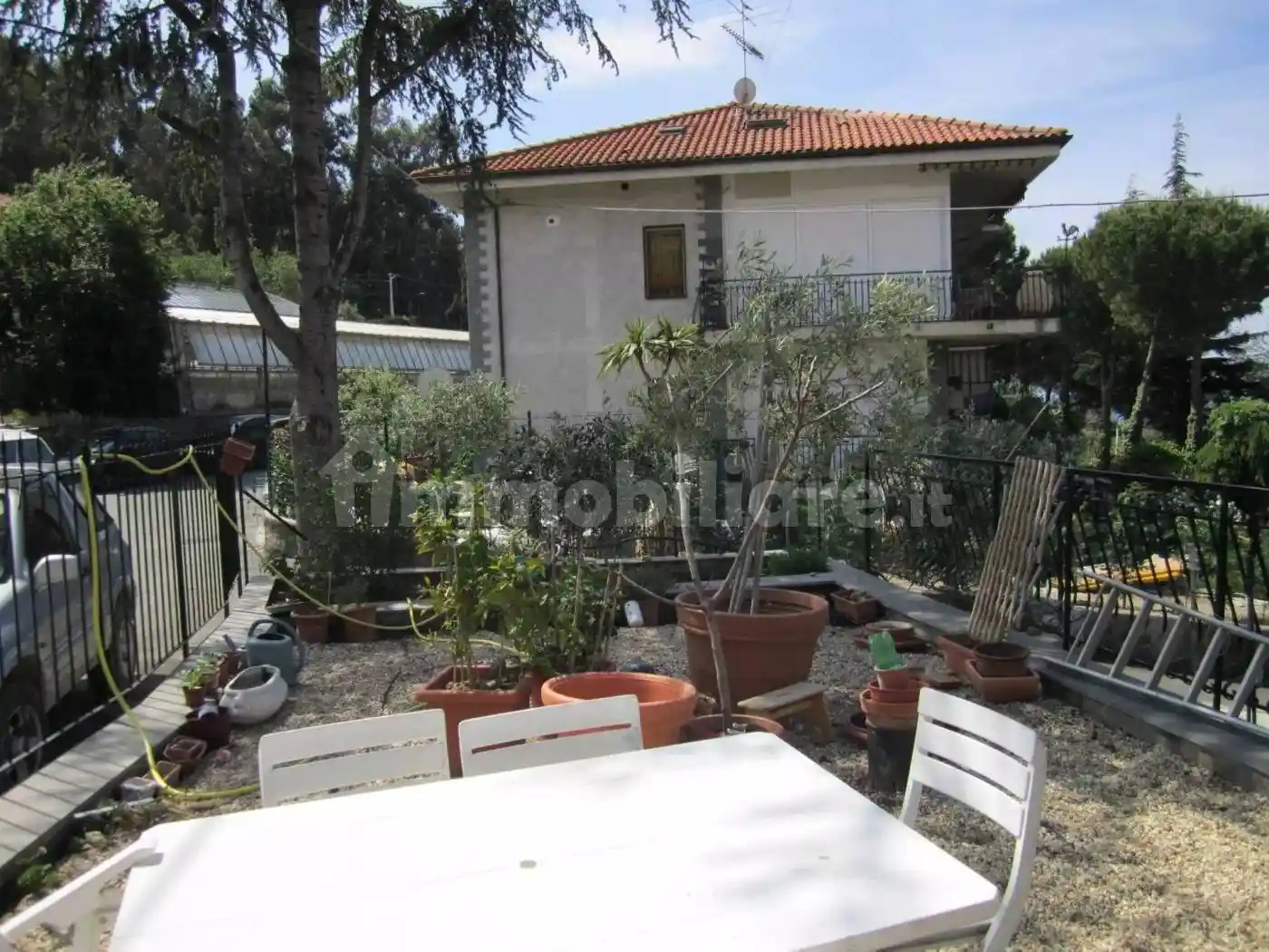 Villa in vendita a Bordighera