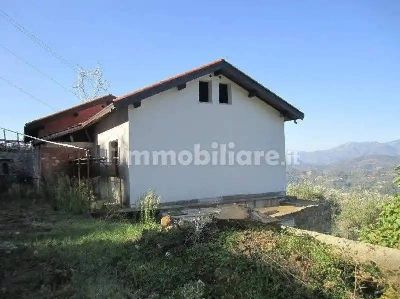 Villa in vendita a Vallebona