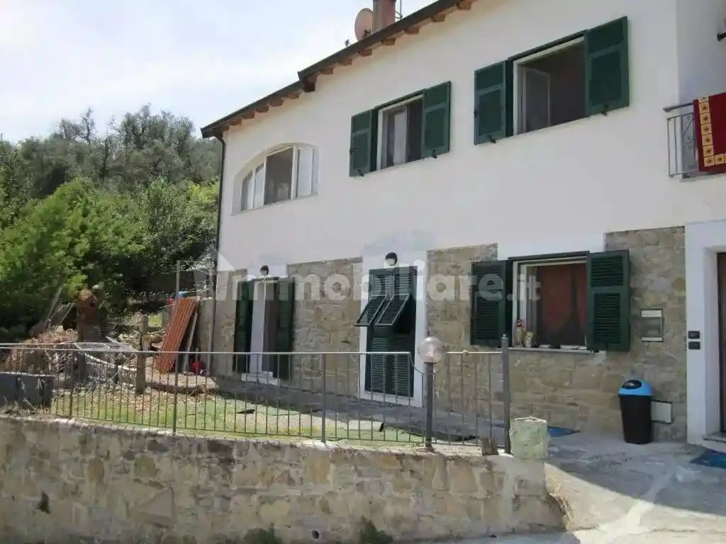Villa in vendita a Dolceacqua