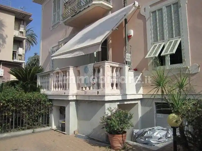 Appartamento in vendita a Bordighera