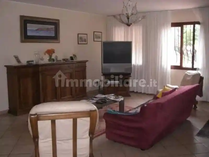 Villa in vendita a Vallebona