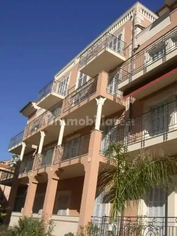 Appartamento in vendita a Bordighera
