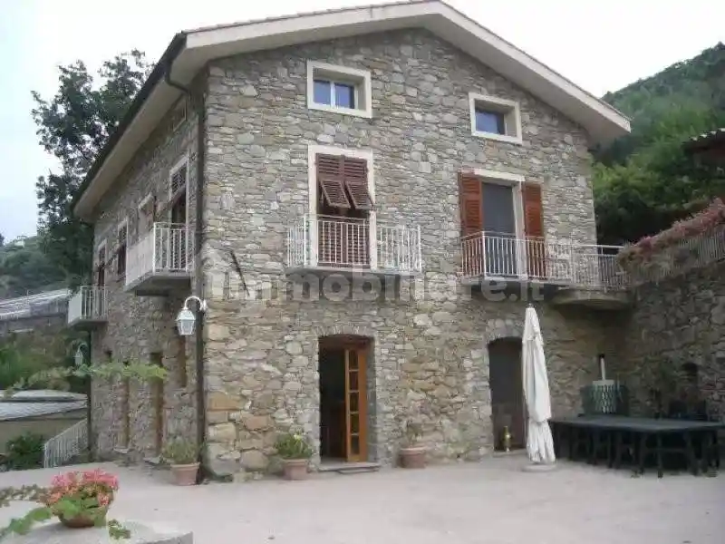 Casa indipendente in vendita a San Biagio della Cima