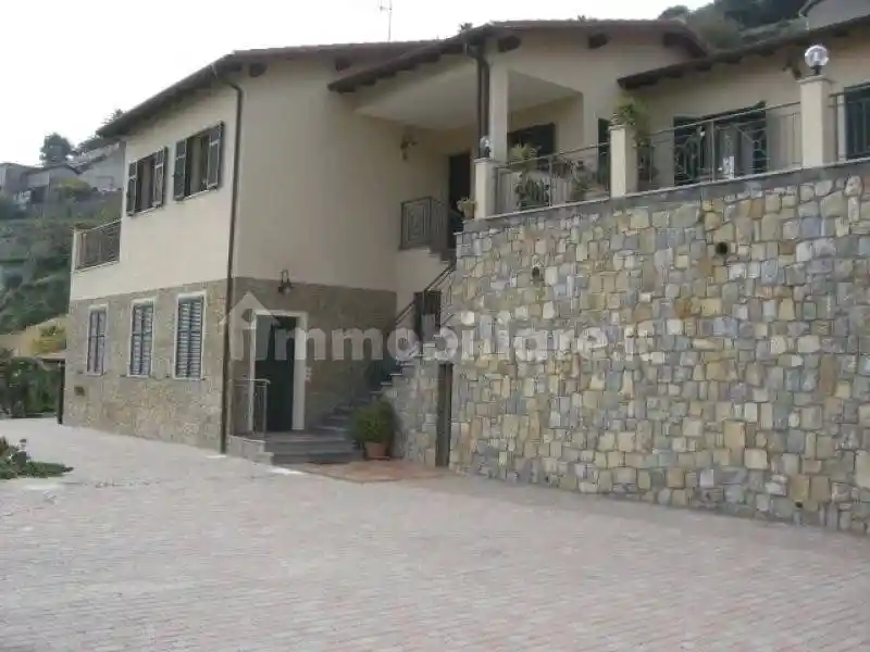Villa in vendita a Bordighera