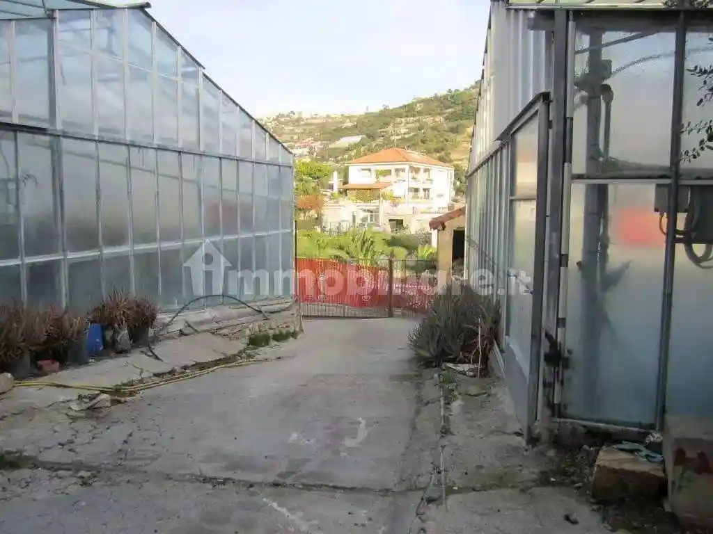 Villa in vendita a Ospedaletti