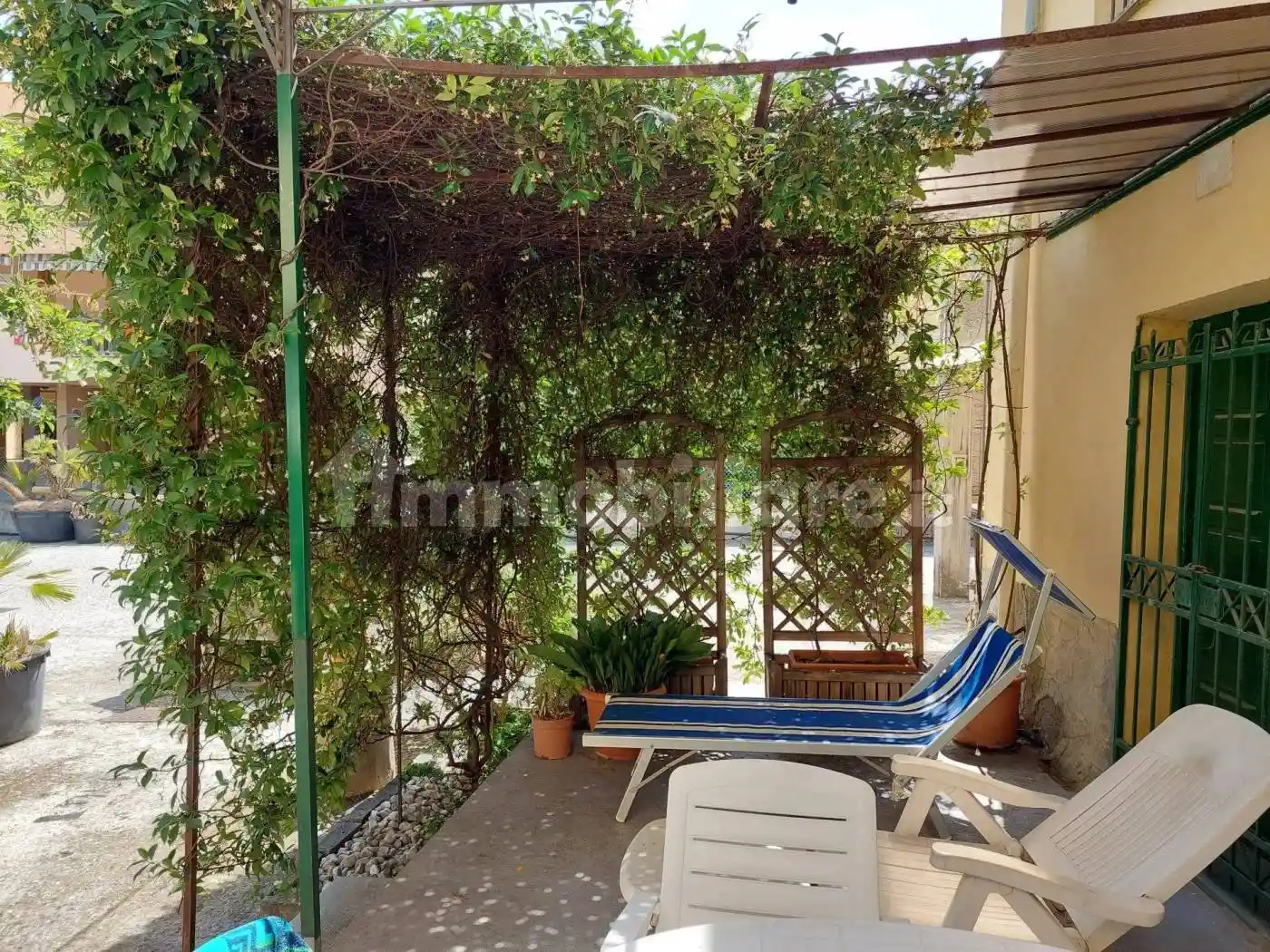 Casa indipendente in vendita a Bordighera