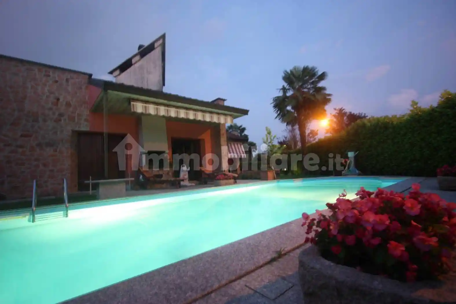 Villa in vendita a Bernareggio