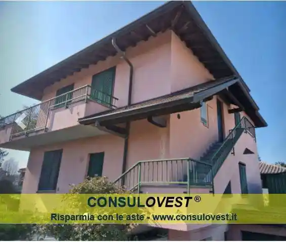 Villa in vendita a Bulgarograsso