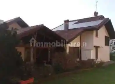 Villa in vendita a Usmate Velate