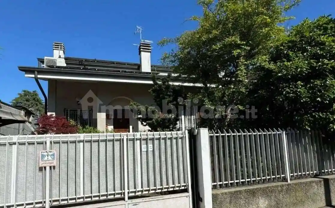 Villa in vendita a Paderno Dugnano