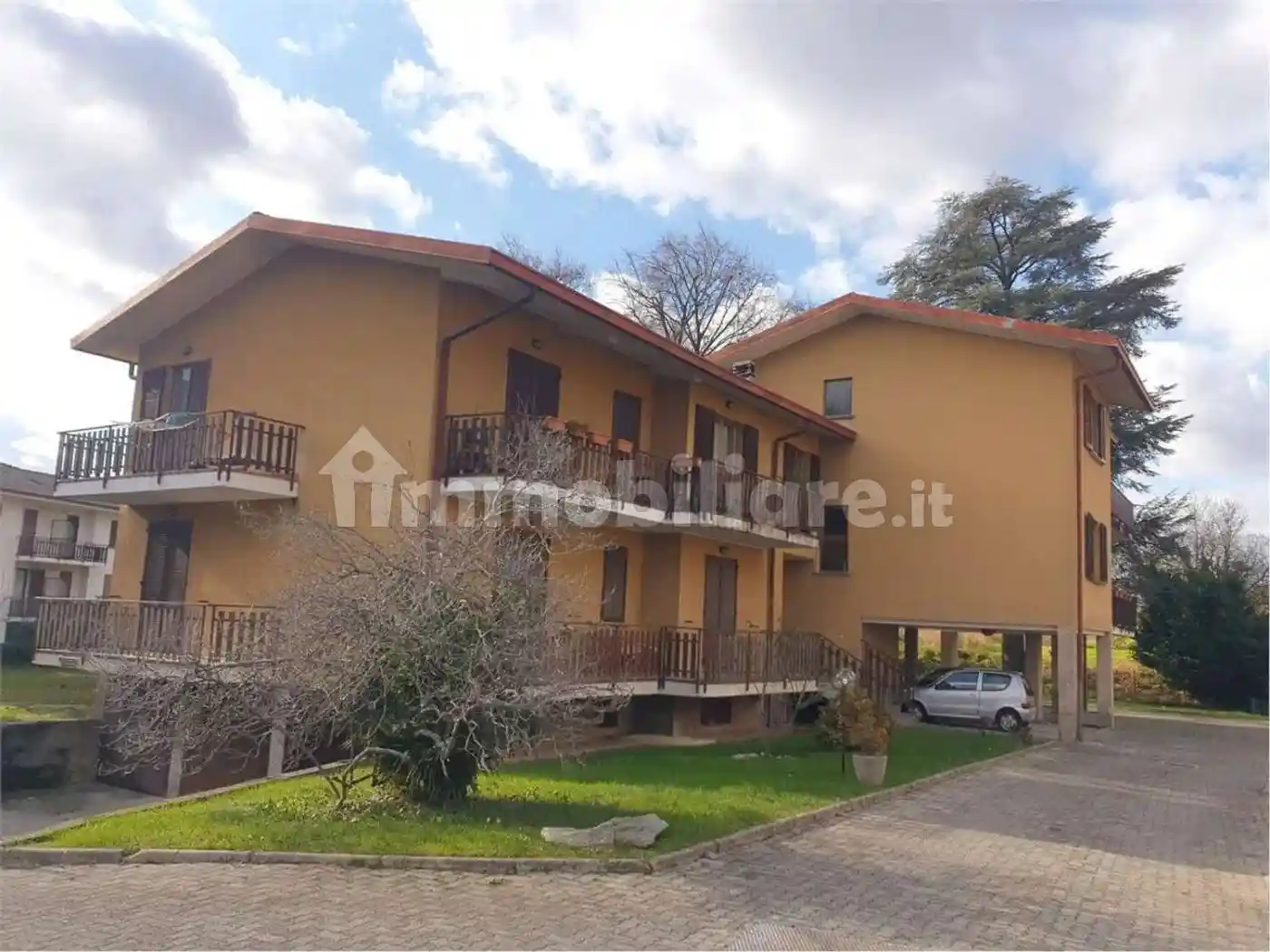 Appartamento in vendita a Albavilla