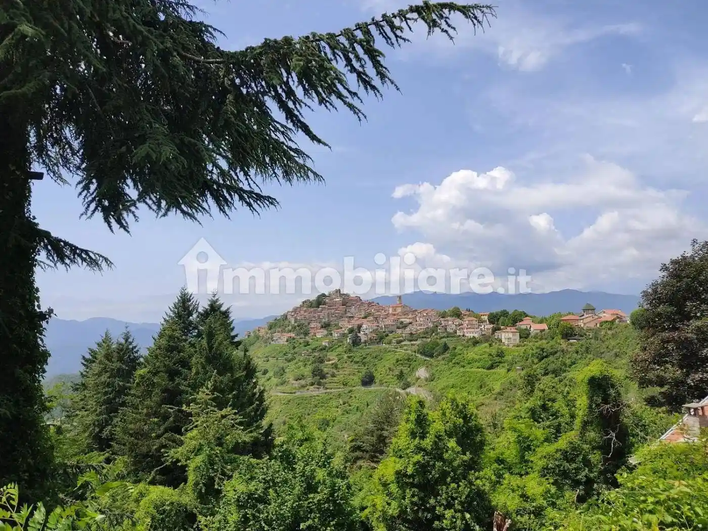 Appartamento in vendita a Bajardo