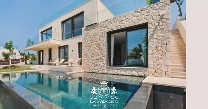 Villa in vendita a Novara