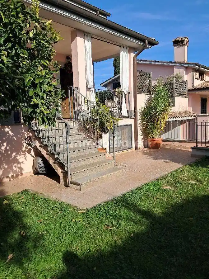 Villa in affitto a Anguillara Sabazia