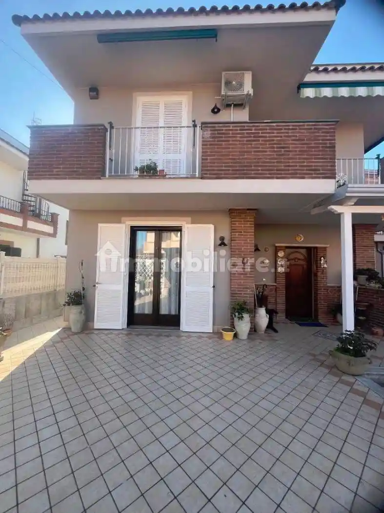 Villetta a schiera in vendita a Castel Volturno