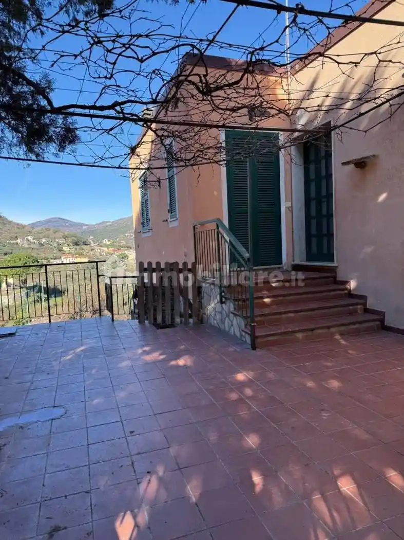 Appartamento in vendita a Noli