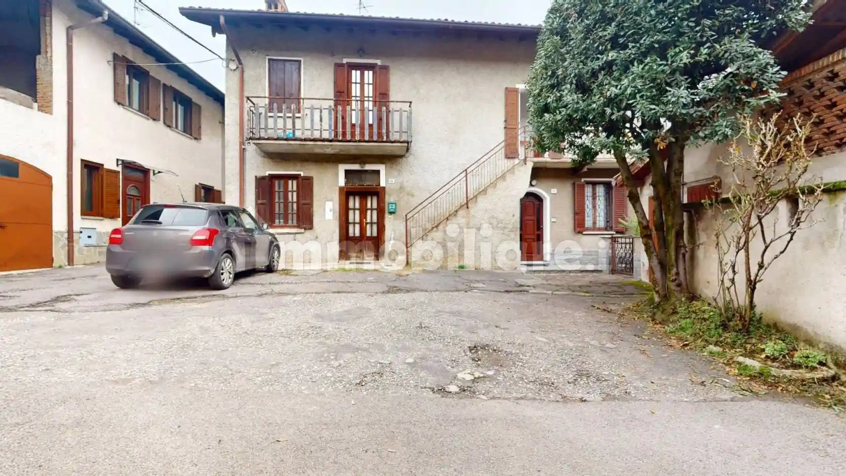 Appartamento in vendita a Besana in Brianza