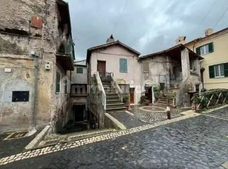 Appartamento in vendita a Castel Madama