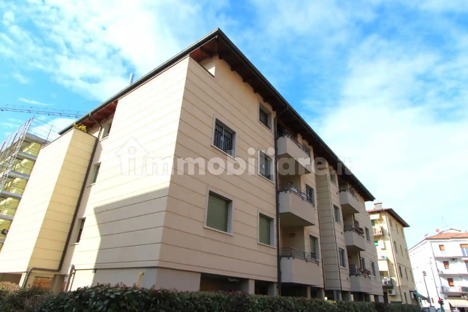 Appartamento in vendita a Casalecchio di Reno