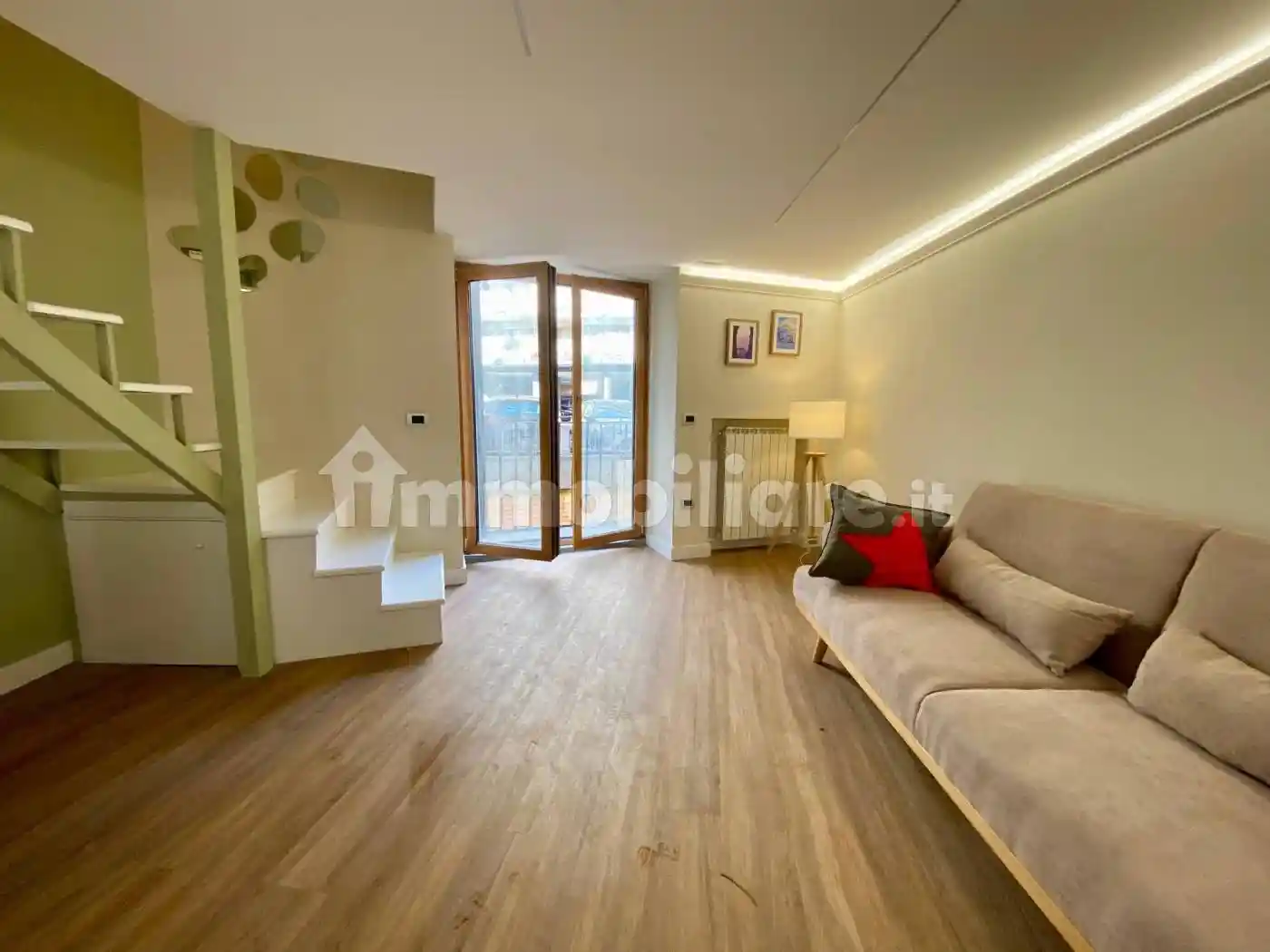 Appartamento in affitto a Napoli