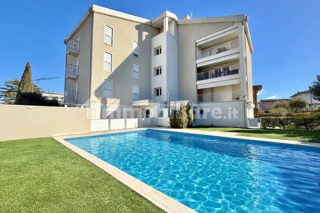 Appartamento in vendita a Peschiera del Garda