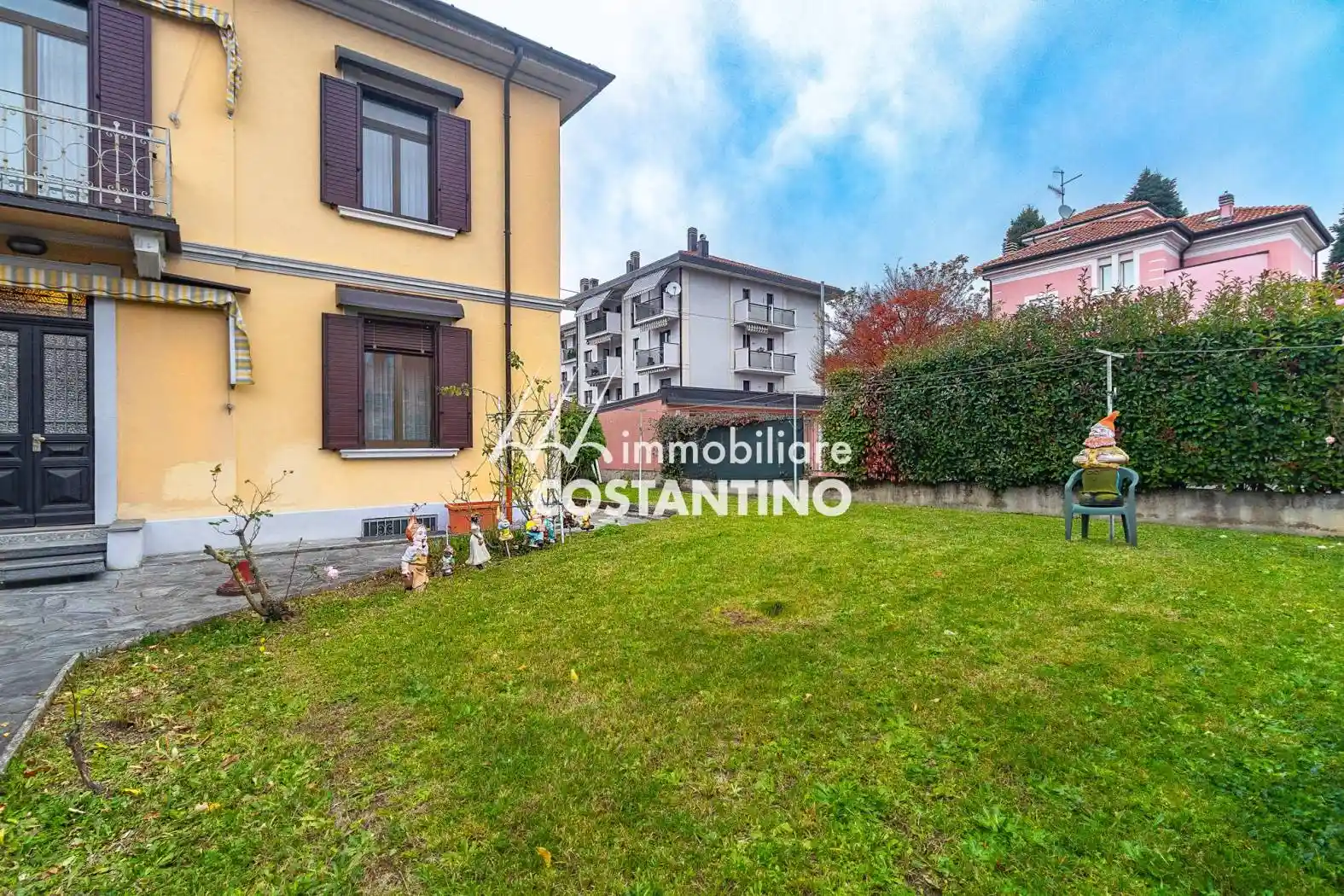 Villa in vendita a Luino