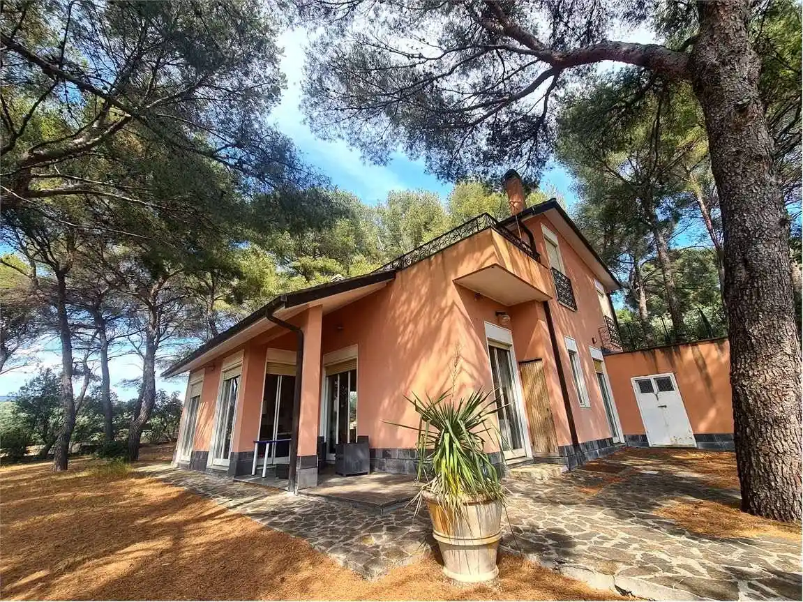Villa in vendita a San Bartolomeo al Mare
