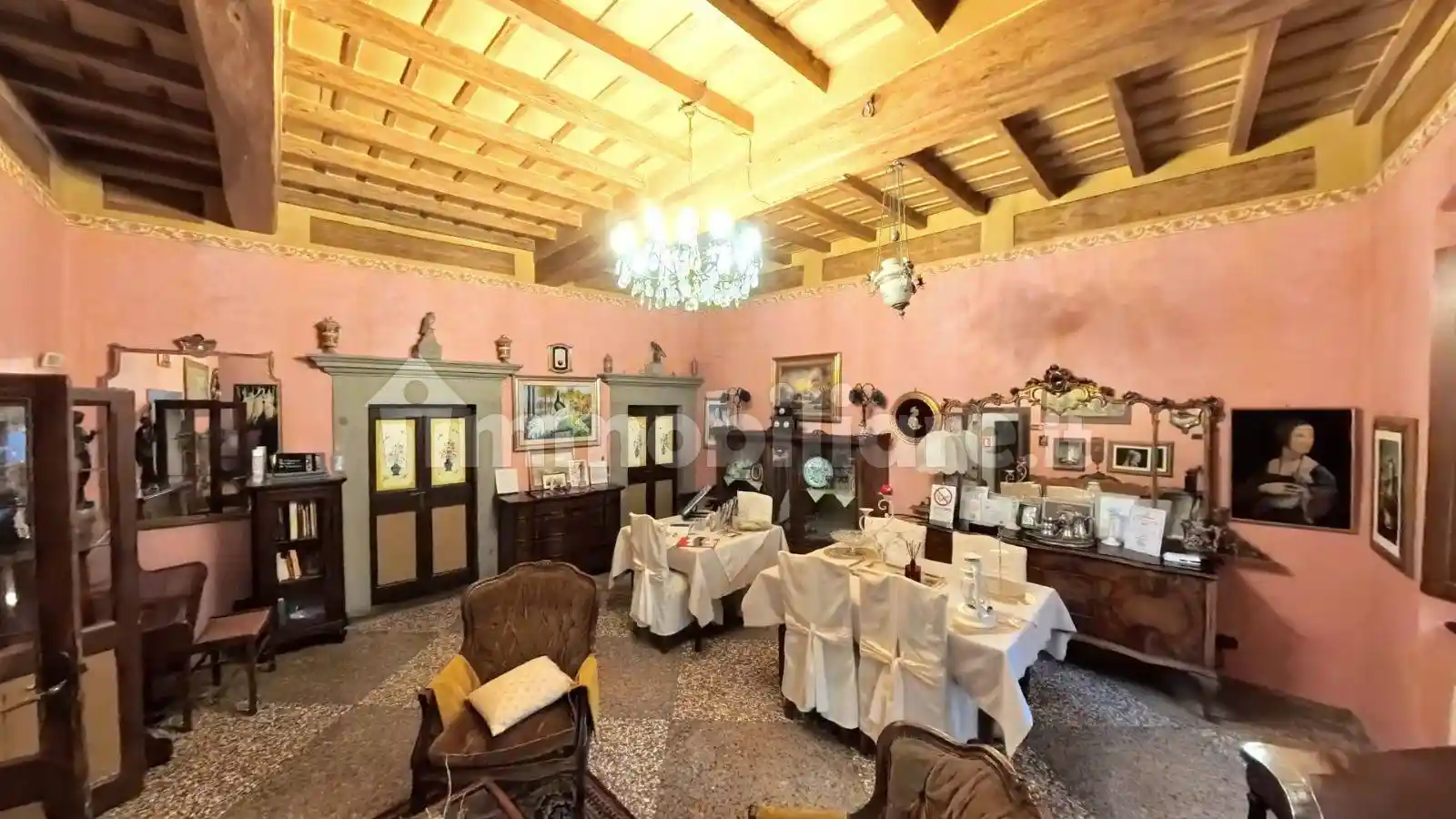 Palazzo - Edificio in vendita a Viterbo