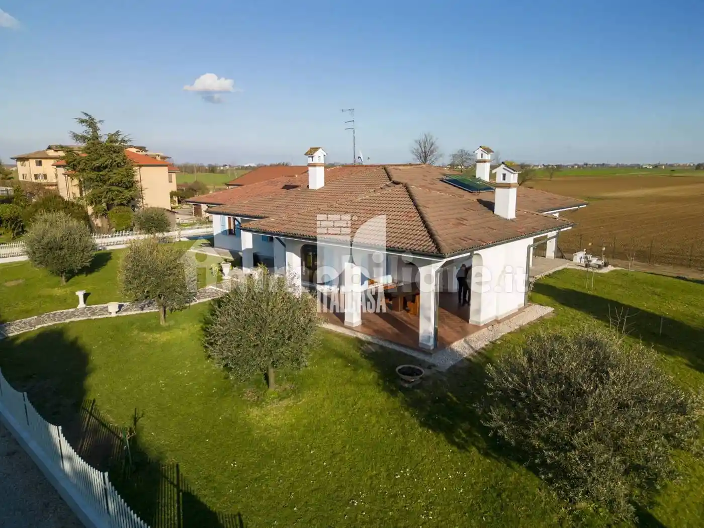 Villa in vendita a Curtatone