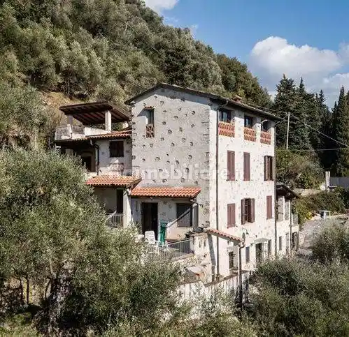 Villa in vendita a Camaiore