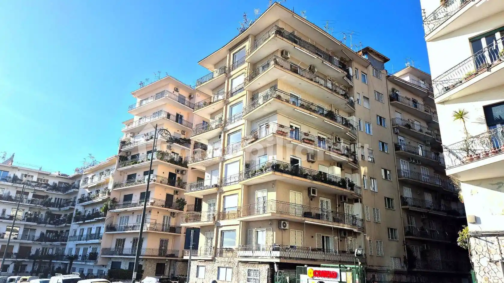 Appartamento in vendita a Napoli