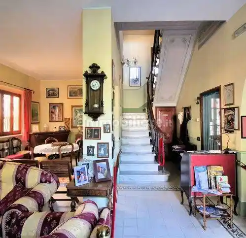 Villa in vendita a Viareggio
