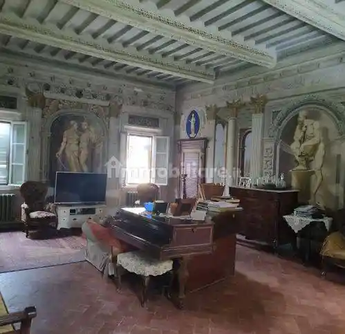 Villa in vendita a Cascina