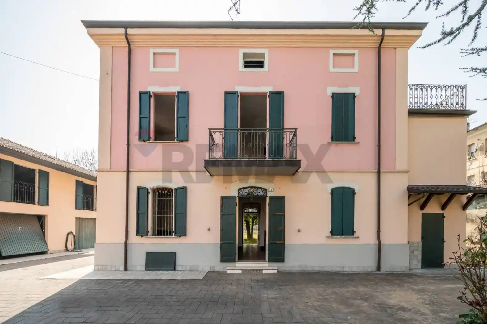 Villa in vendita a Bibbiano