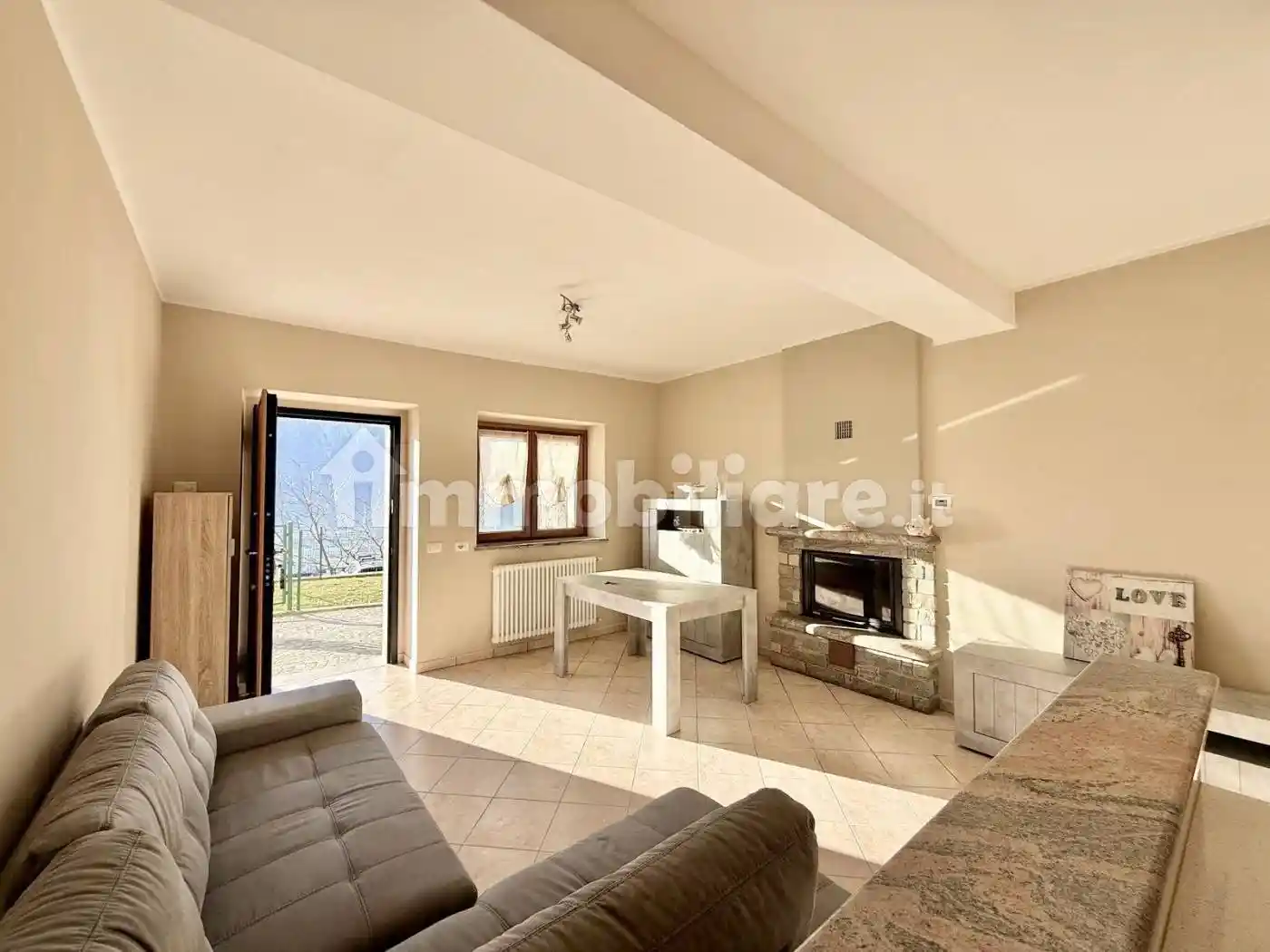 Casa indipendente in vendita a Gera Lario