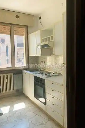 Appartamento in vendita a Modena