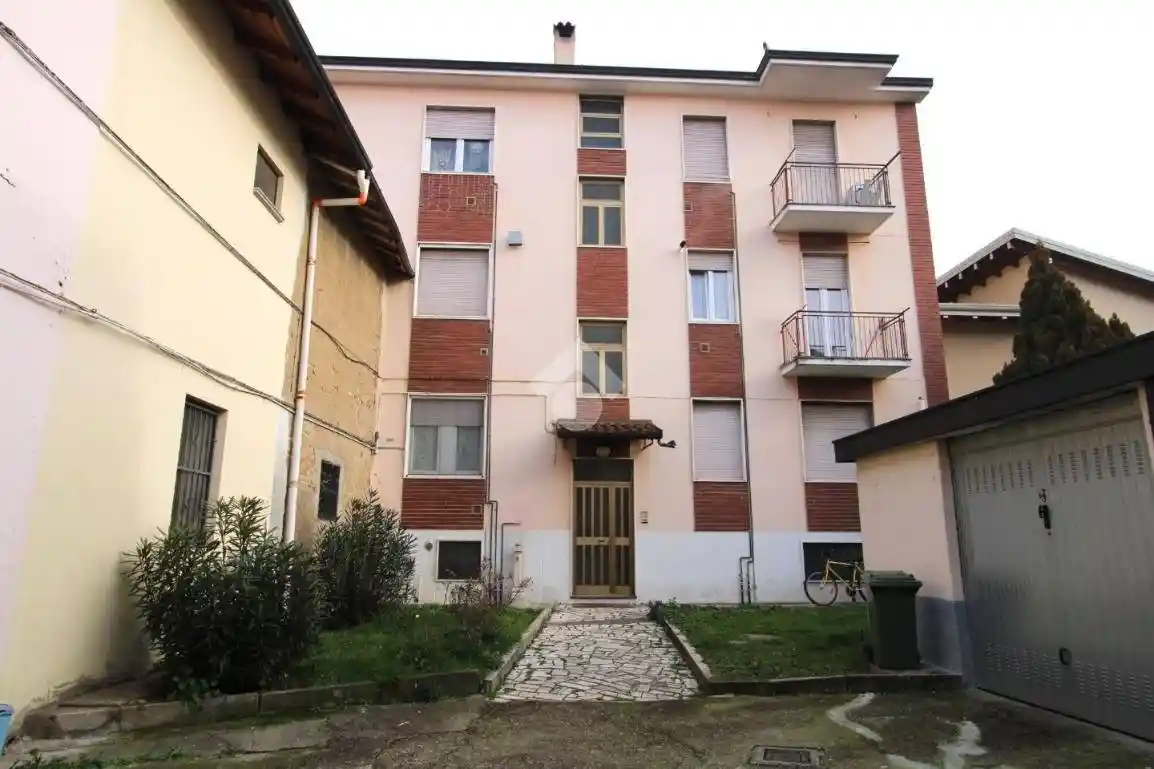 Appartamento in vendita a Bareggio