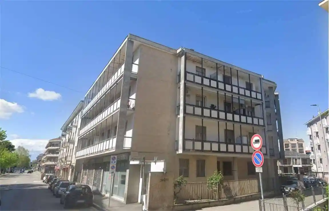 Appartamento in vendita a Novara