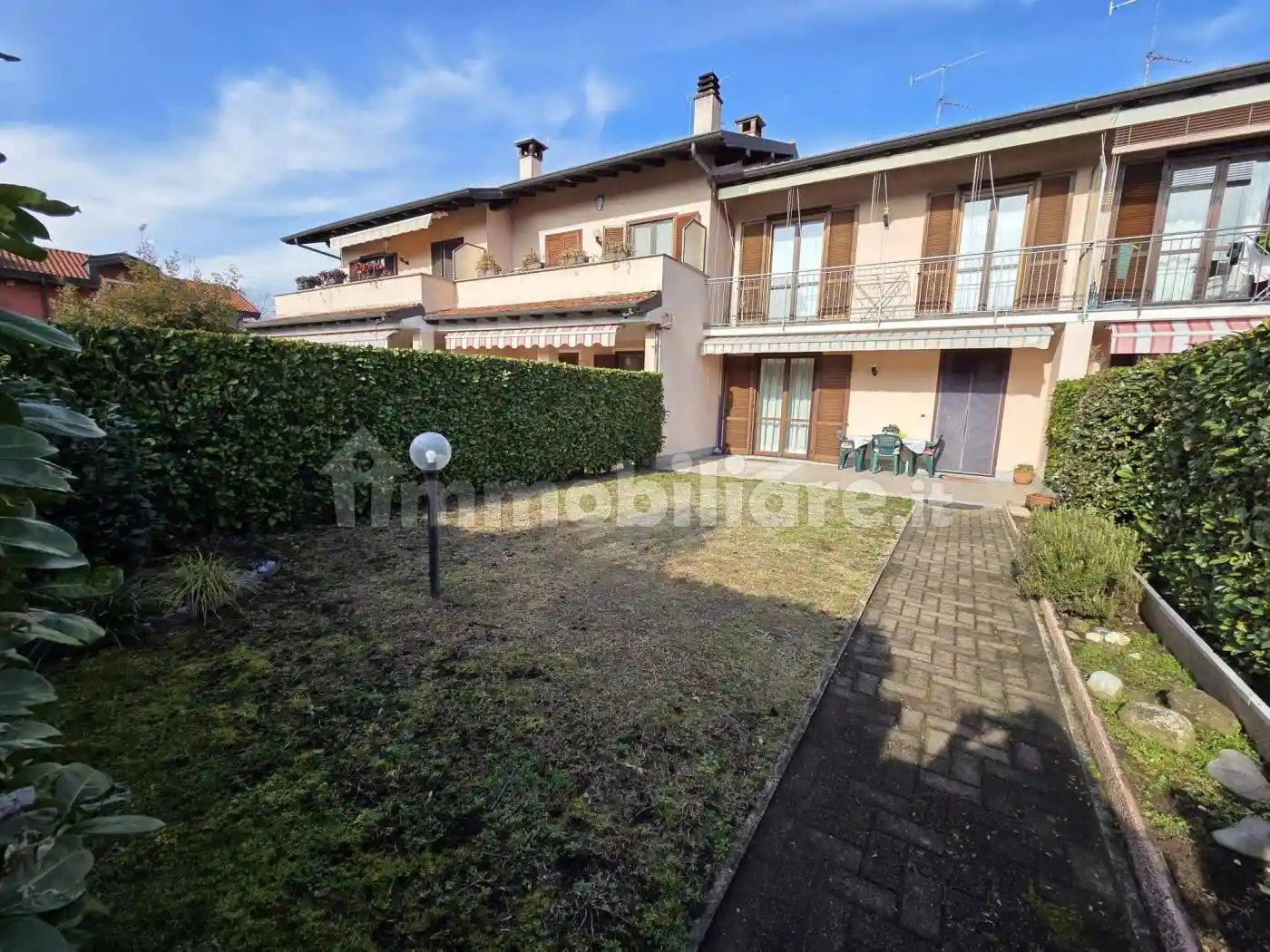 Villetta a schiera in vendita a Oleggio Castello