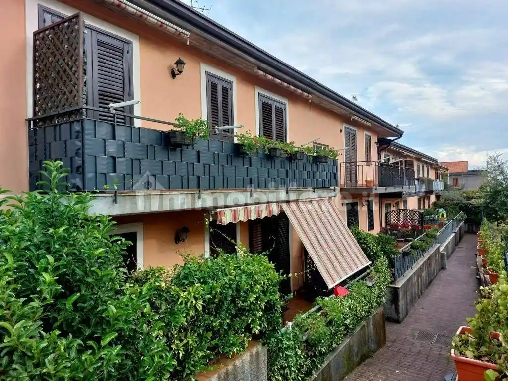 Appartamento in vendita a Zafferana Etnea