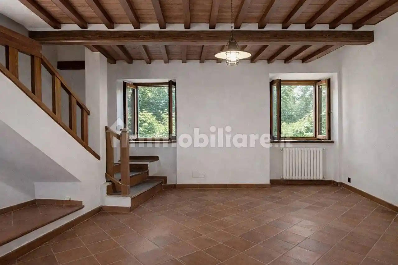 Casa indipendente in vendita a Pistoia