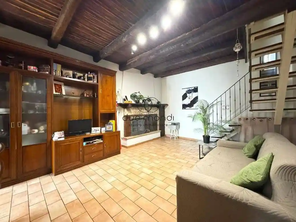 Casa indipendente in vendita a Spoleto
