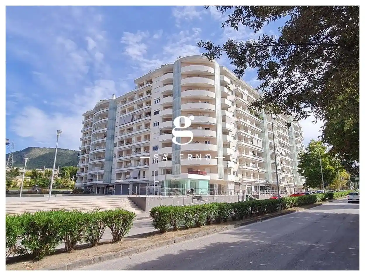 Appartamento in vendita a Salerno
