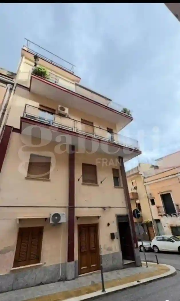 Palazzo - Edificio - foto 2