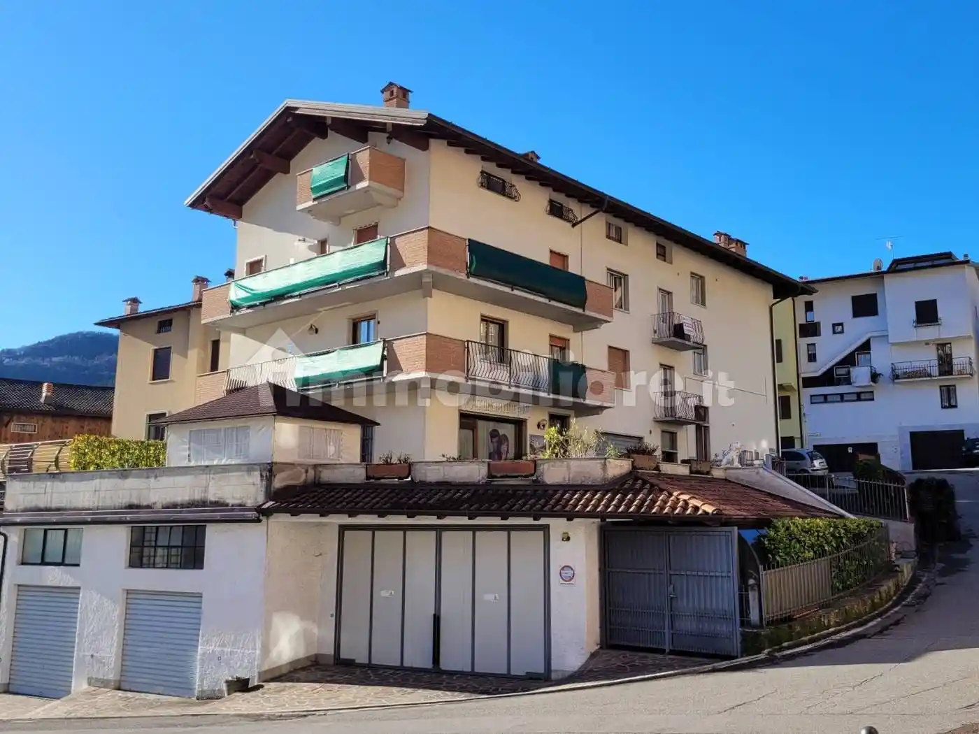 Casa indipendente in vendita a Gorno